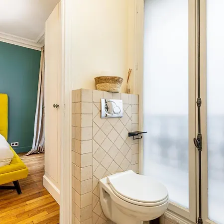 Guestready - Golden Elegance In Le Marais *