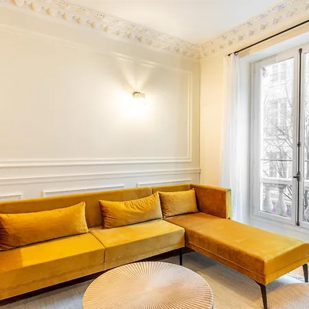 Guestready - Golden Elegance In Le Marais * Paříž